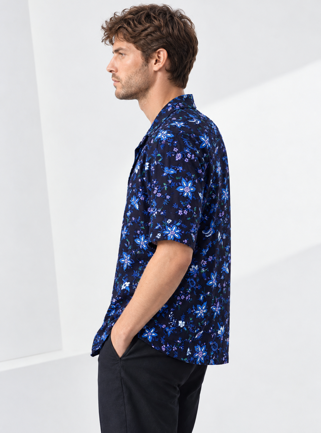 Printed Linen Shirt With a Bowling Coller