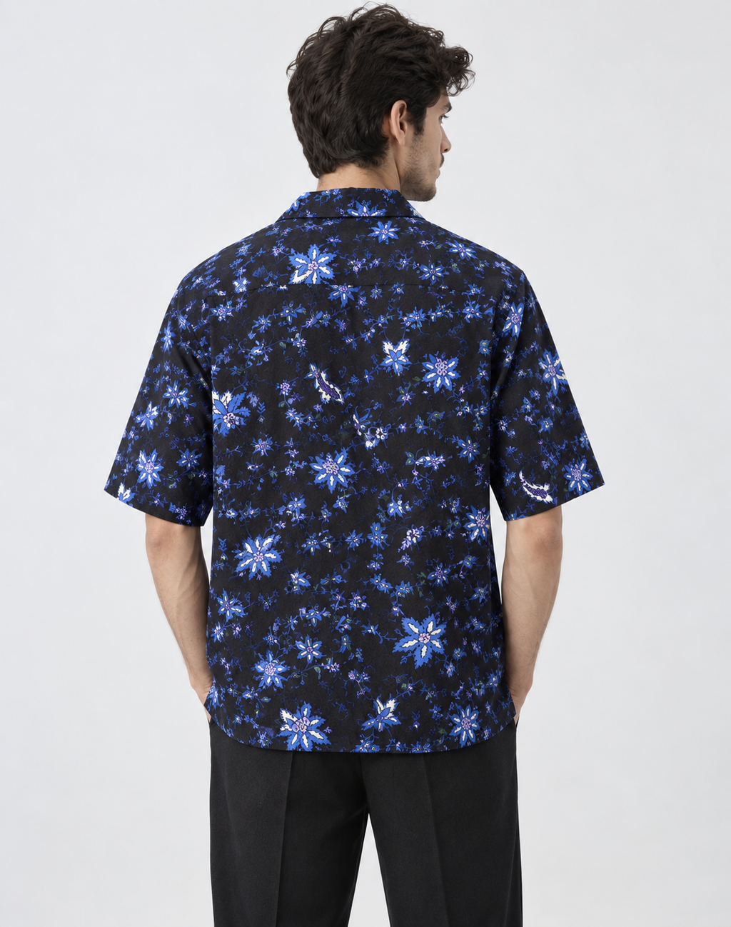 Printed Linen Shirt With a Bowling Coller